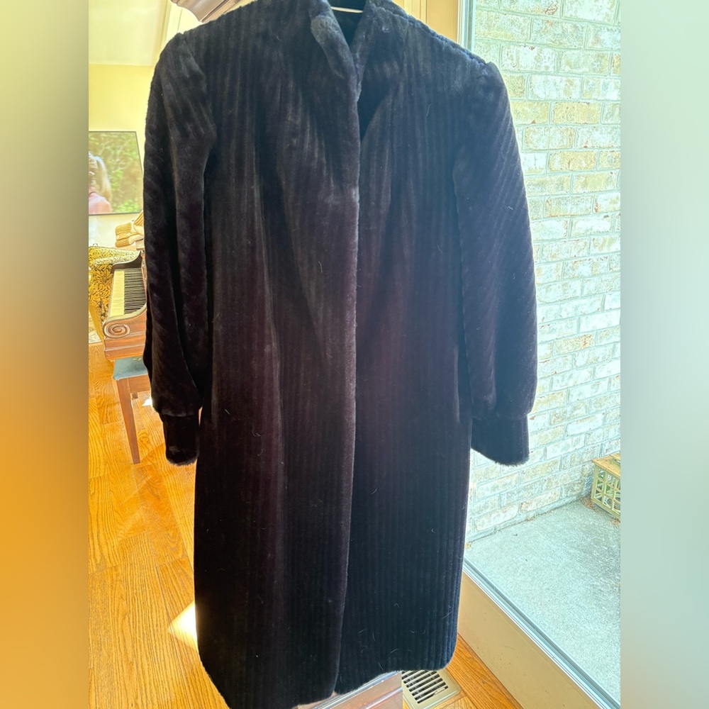 Vintage Luraseel Fur Coat Long Ribbed Floral Lining Hook Eye Close Large